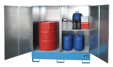 Lagerung von max. 4 Fässern à 200 Liter oder max. 1 Container (IBC) à 1000 Liter, auch mit 60-l-Fässern und Kleingebinden kombinierbar